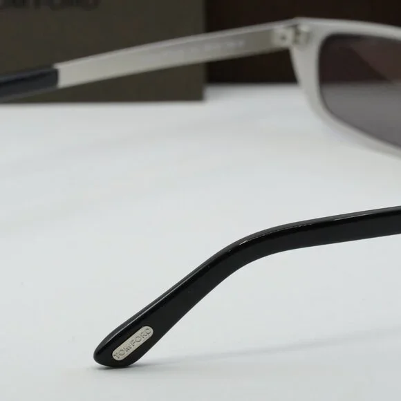 Final Price! Tom Ford Everett FT1059 16C Sunglasses - Picture 7 of 12